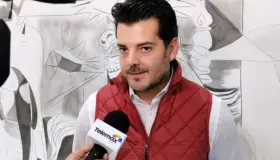 Cumple Alcalde a trabajadores