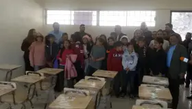 Entrega Club Rotarios mesabancos