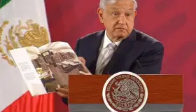 Regresará el avión presidencial a México