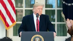 Firma Trump tratado comercial