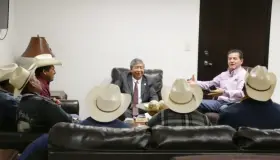 Atienden necesidades de las etnias Seris y Yaqui