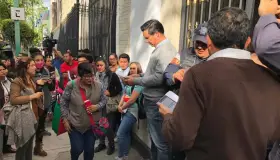 Segob se reúne otra vez con padres de niños con cáncer