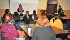 Capacita SEC a docentes en atención a alumnos migrantes