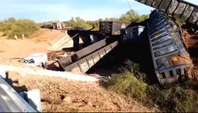 Descarrila de nuevo el tren