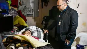 Darán atención médica a mujer