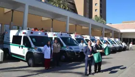 Entrega IMSS ocho ambulancias nuevas