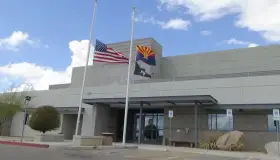 Acusan a mujer por lavado de dinero