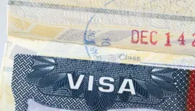 Prohíbe EU entrada a visitantes europeos