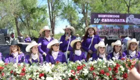 Realizan Cabalgata “Con aroma de mujer”