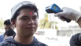 'Jóvenes, no son invencibles', dice la OMS ante el coronavirus