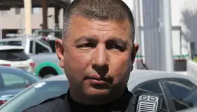 Llama Policía a estar en casa por seguridad