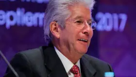 Gerardo Ruiz Esparza sufre infarto cerebral