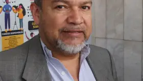 Cumplen comerciantes llamado