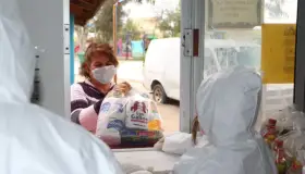 Entrega alcalde Kiko Munro apoyo alimentario a familias de mayor vulnerabilidad