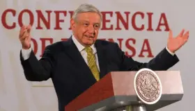 'Adversarios no ayudan... vivimos temporada de zopilotes'