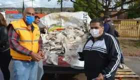Entregan dos toneladas de pescado por Covid-19