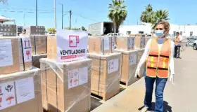 Entregan equipo a hospitales