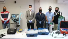 Entrega Kiko Munro dos ventiladores para respiración; fueron donados por la iniciativa privada