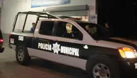 Lo privan de la libertad y lo apuñalan