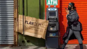 Economía de EU cae 4.8% en primer trimestre