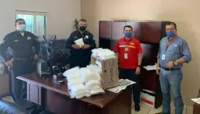 Dona Cadena Oxxo ocho mil cubre-bocas