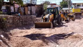 Desazolvan los arroyos de Nogales