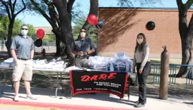 Gradúan de programa DARE en Nogales