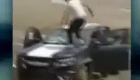 Destrozan patrullas en Hidalgo por operativo Hoy No Circula