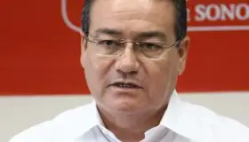 Aseguran certificados de primaria y secundaria