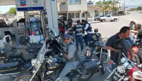 Apoyan motociclistas a albergue de Imuris