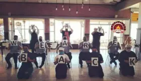 Abren sus puertas restaurantes