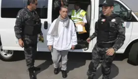 Alistan traslado de Mario Villanueva entre estrictas medidas de seguridad