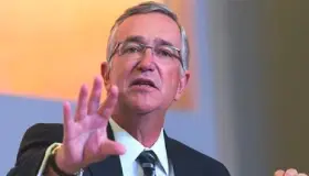 No más reglas, ‘el maldito virus’ nunca va a desaparecer: Salinas Pliego