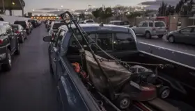 México y EU extienden 30 días más restricción de tránsito en frontera