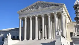 Da Corte “palo” a Trump con programa DACA