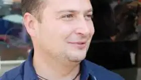 Exhortan a bancos evitar largas filas