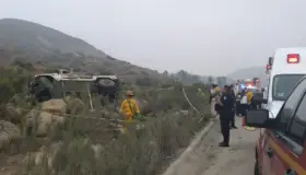 Vuelca unidad de la Sedena en Tijuana; reportan 5 muertos