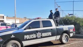 Amagan con arma de fuego a una empleada
