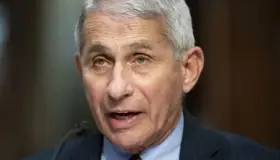 Espera EU cien mil contagios diarios