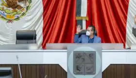 Aprueba el Congreso renuncia de Alcaldesa