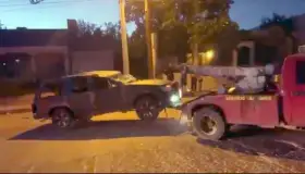 Fallece niña en volcadura