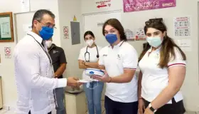 Donan equipo médico