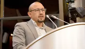 Celebra diputado acercamiento con miembros Yaquis