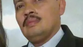 Descartan uniformar a estudiantes en casa