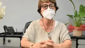 Felicita Presidenta de DIF-Nogales a abuelos