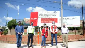 Entrega obras y becas en Nogales