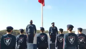 Encabeza Comisario acto cívico