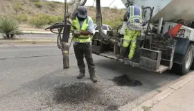 Avanza campaña de bacheo en Nogales