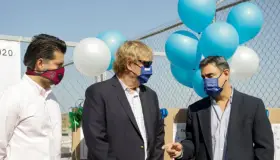 Recibe Alcalde donación de diez mil cubre-bocas