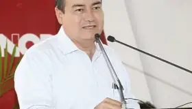 Presentan “Mujeres inspirando a mujeres”